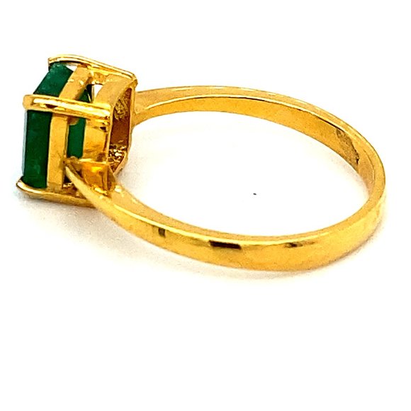Emerald 1.80ct Solid 22K Yellow Gold Ring - Picture 6 of 7